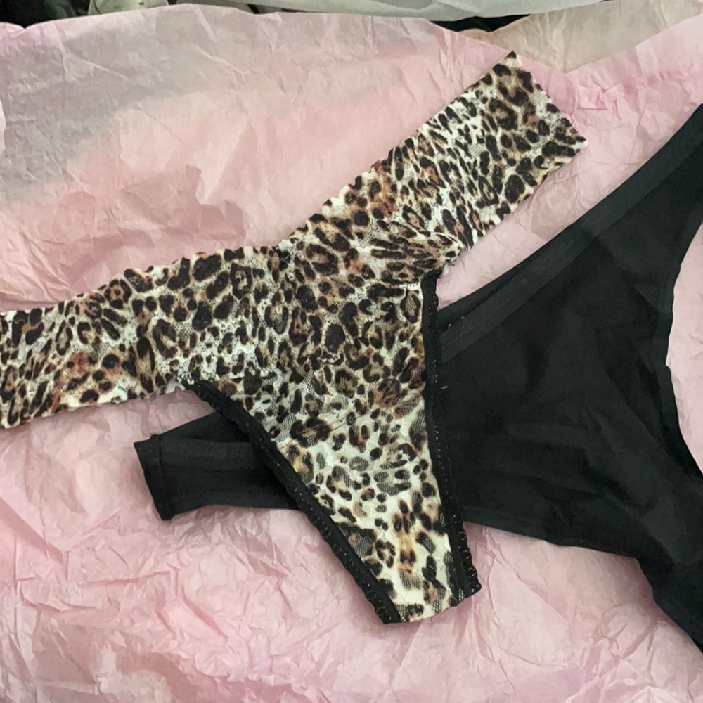 2pr Victoria’s Secret Thongs
